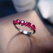 Simple style with burnt ruby ring, bright color, rich fire color, good live broadcast supply wholesale