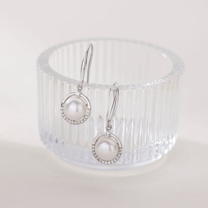 Natural Freshwater Pearl Earrings Circle Classic Zircon Pearl Ear Hook Elegant Light Luxury Niche Earrings New Women