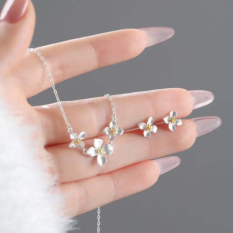 Original Po S999 Silver Gardenia Time Series suit Fresh Pastoral Style Gentle Fresh Clavicle Chain
