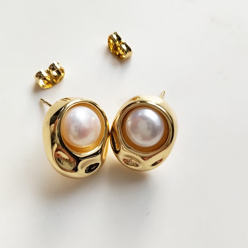 Natural Pearl Earrings Big Brand Same Style Light Luxury High-Level Design Elegant Earrings s925 Silver Needle Small Chanel Style Earrings