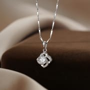 Po S999 Foot Silver Four-leaf Clover Zircon Necklace Women's Light Luxury High-end Sense Exquisite Clavicle Chain Fashion Commuter Daily