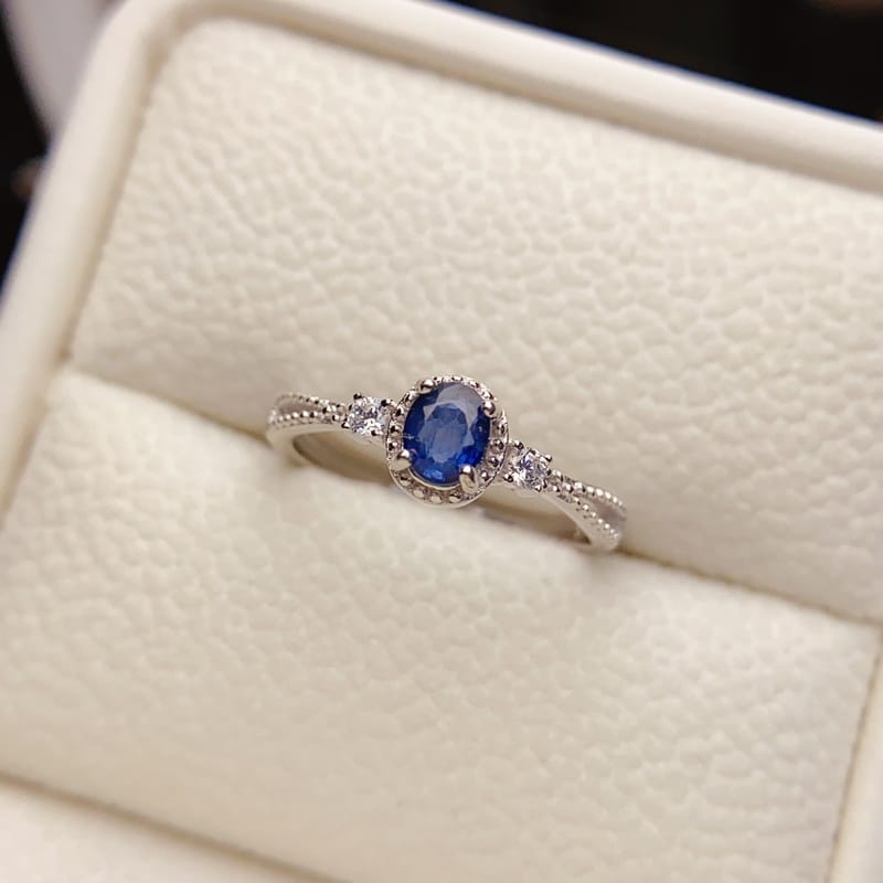 Popular Natural Sapphire Ring S925 Silver Inlaid Main Stone 4*5