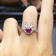Factory wholesale explosions natural magnesium aluminum garnet ring S925 silver inlaid main stone 6*6 hot European and American generation