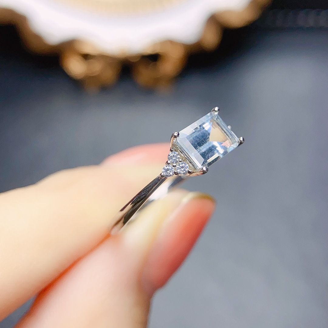 Factory wholesale explosions natural aquamarine ring S925 silver inlaid main stone 5*7 selling Europe and the United States a generation of hair