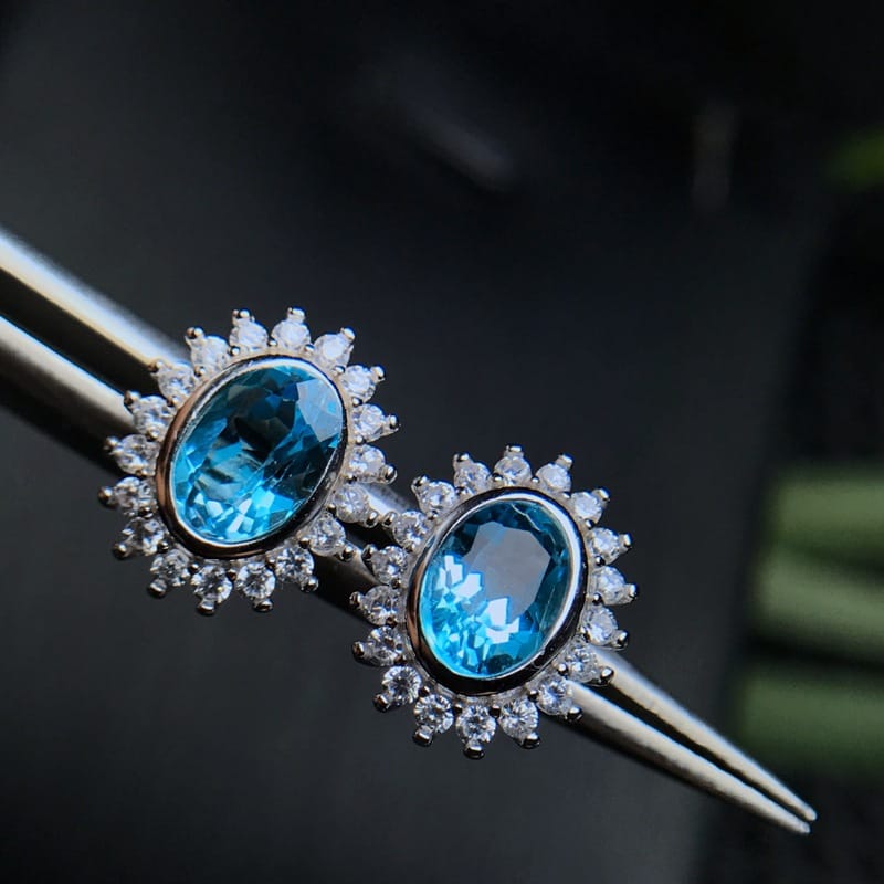 Real photo bag inlaid with natural Swiss blue topaz earrings factory wholesale color treasure