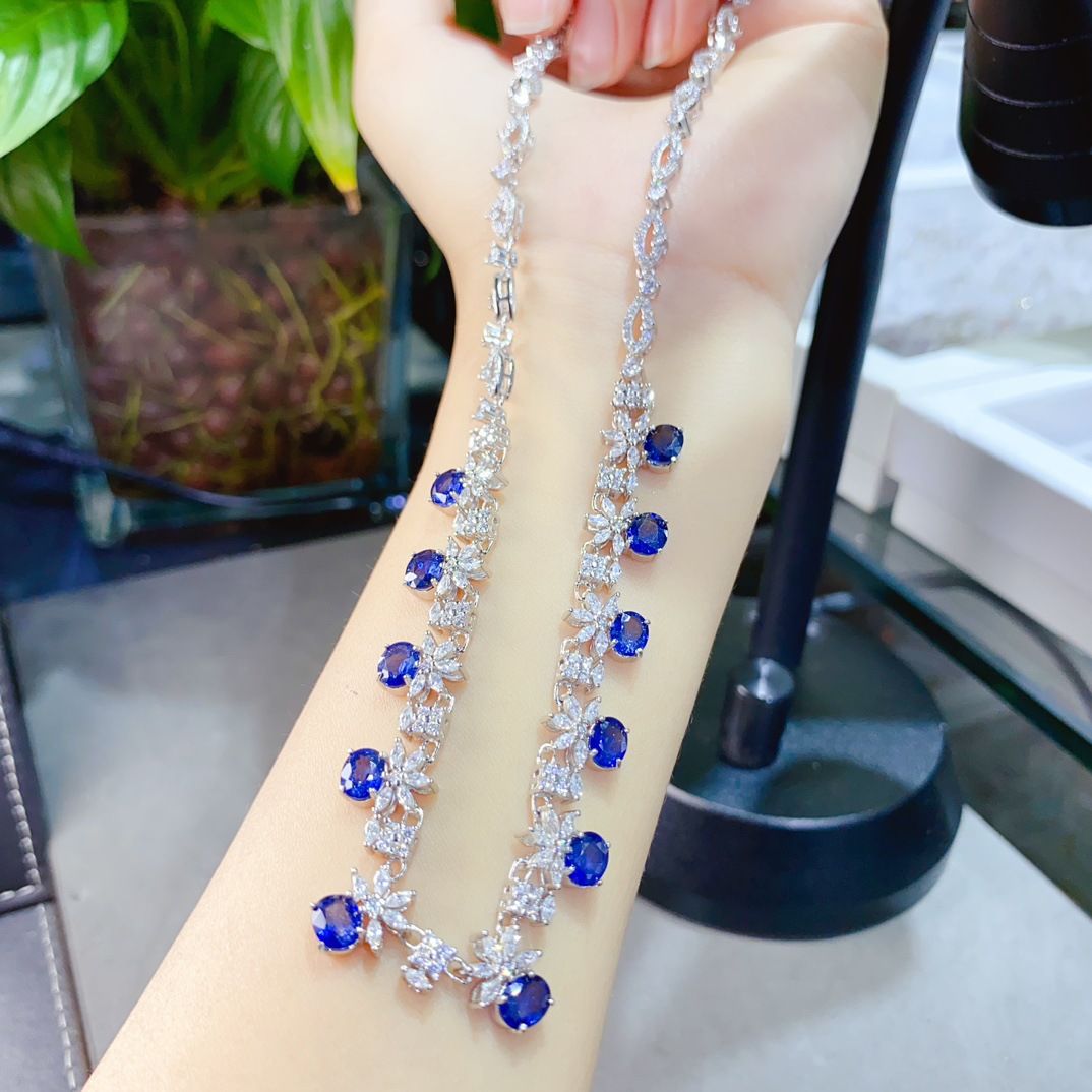 Factory wholesale explosions natural aquamarini necklace S925 silver inlaid main stone 5*6 selling Europe and the United States a generation of hair