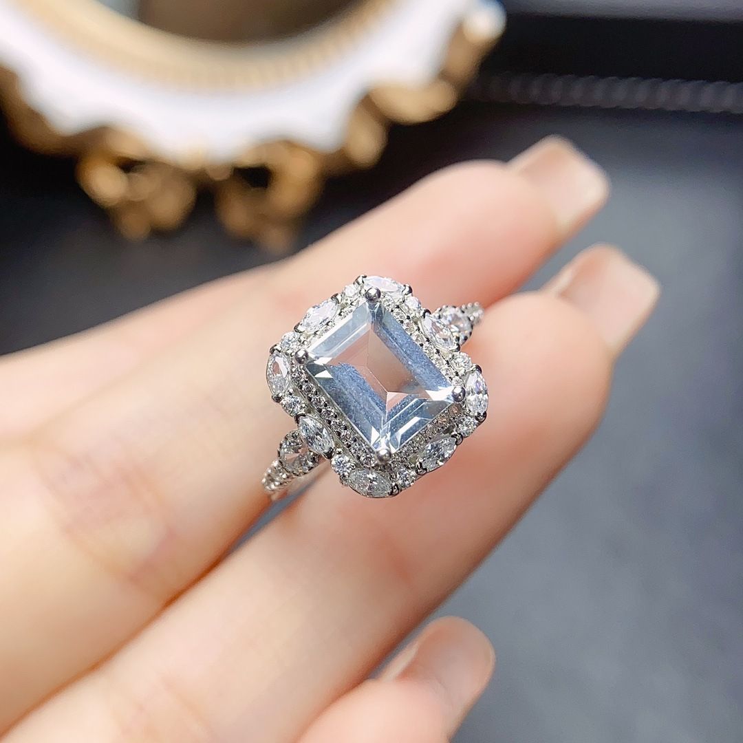 Factory wholesale explosions natural aquamarine ring S925 silver inlaid main stone 6*8 selling Europe and the United States a generation of hair