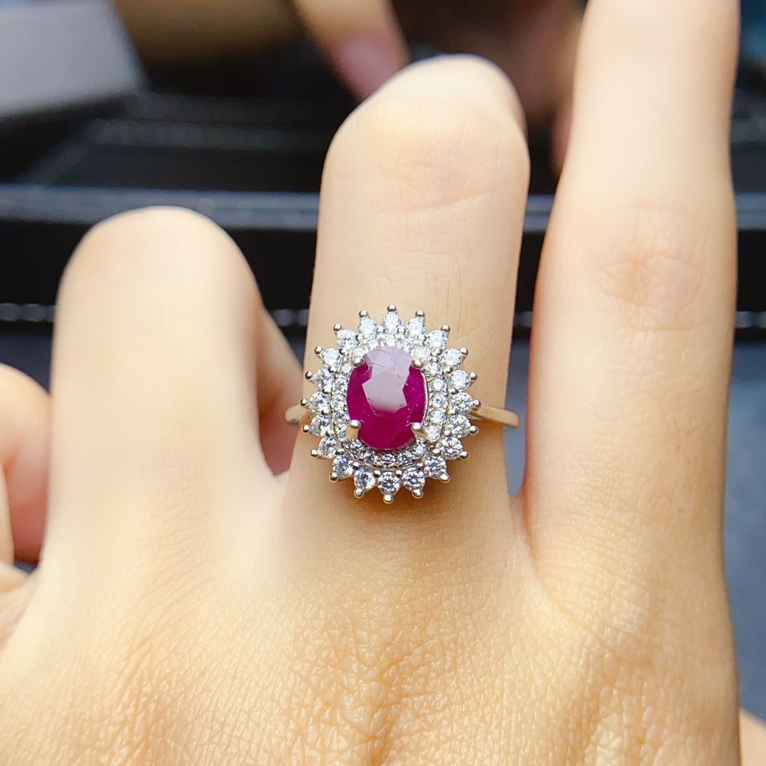 Factory wholesale explosions natural ruby ring S925 silver inlaid with the main stone 6*8 selling Europe and the United States a generation of hair