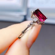 Factory wholesale explosions natural garnet ring S925 silver inlaid main stone 6*8 selling Europe and the United States a generation of hair