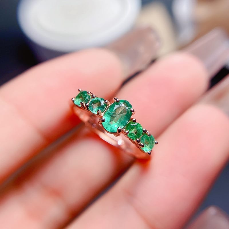Natural Emerald ladies ring 4*6mm exquisite female ring 925 silver color beautiful green