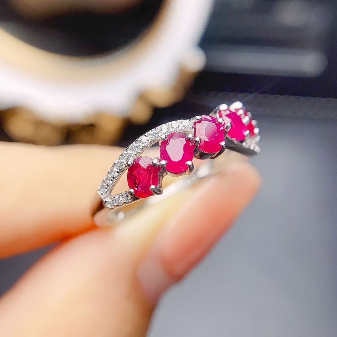 Factory wholesale explosions natural ruby ring S925 silver inlaid with the main stone 6*8 selling Europe and the United States a generation of hair
