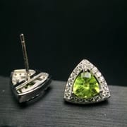 Excellent quality 925 silver inlaid natural olivine earrings