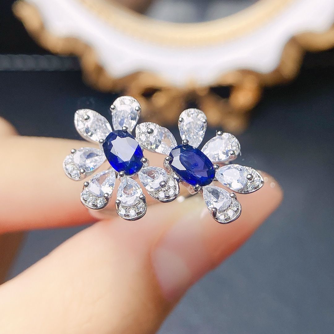 Factory wholesale explosions natural sapphire ring S925 silver inlaid with the main stone 4*6 selling Europe and the United States a generation of hair
