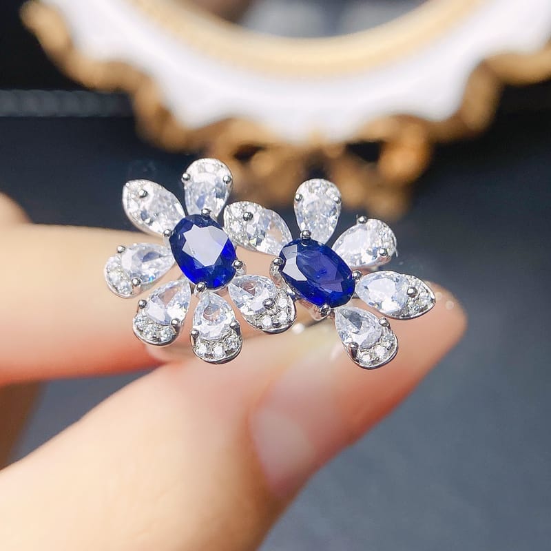 Factory wholesale explosions natural sapphire ring S925 silver inlaid with the main stone 4*6 selling Europe and the United States a generation of hair