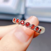 Factory wholesale explosions natural garnet ring S925 silver inlaid main stone 2*2 selling Europe and the United States a generation of hair