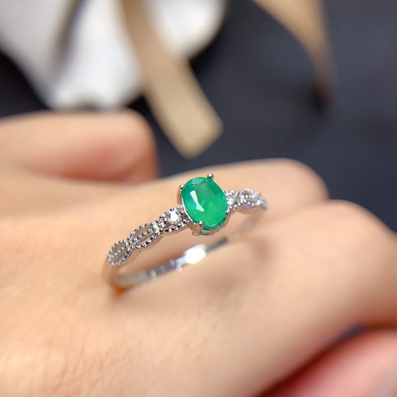 Simple natural emerald oval 5*4mm ladies ring exquisite female ring 925 silver color green detection