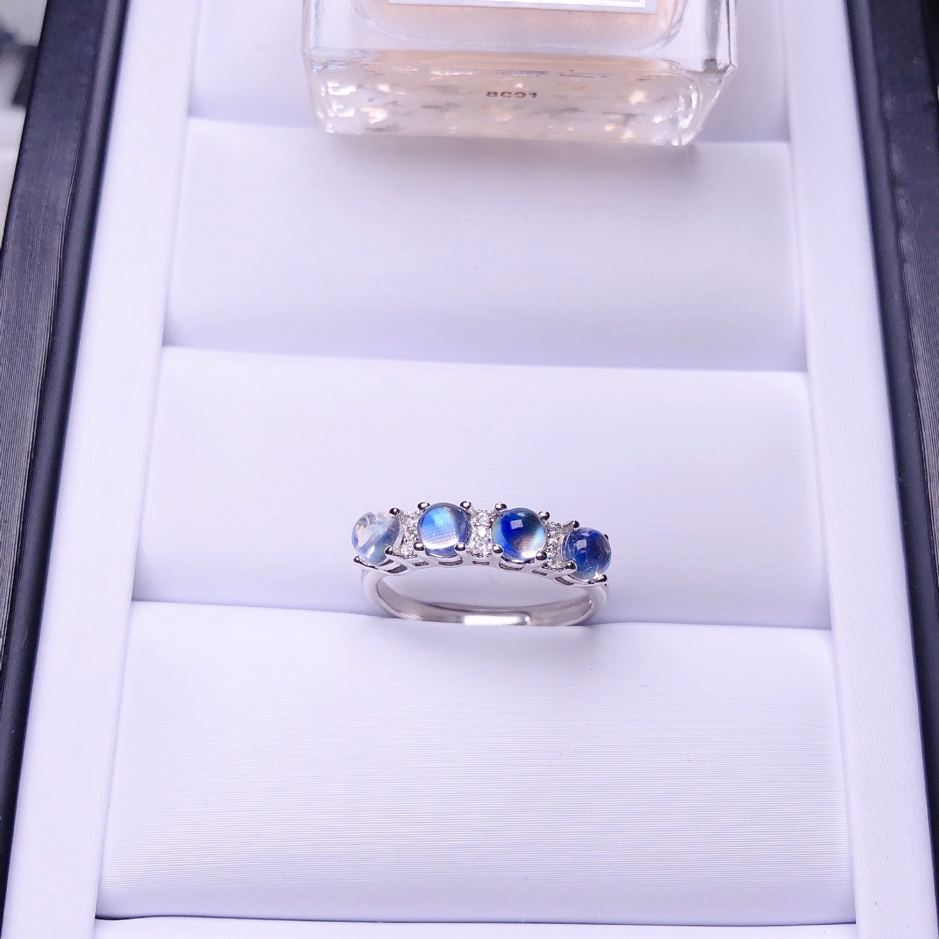Japanese Style Entry Luxury Vitreous Natural Blue Moonlight Ring 925 Silver Ring
