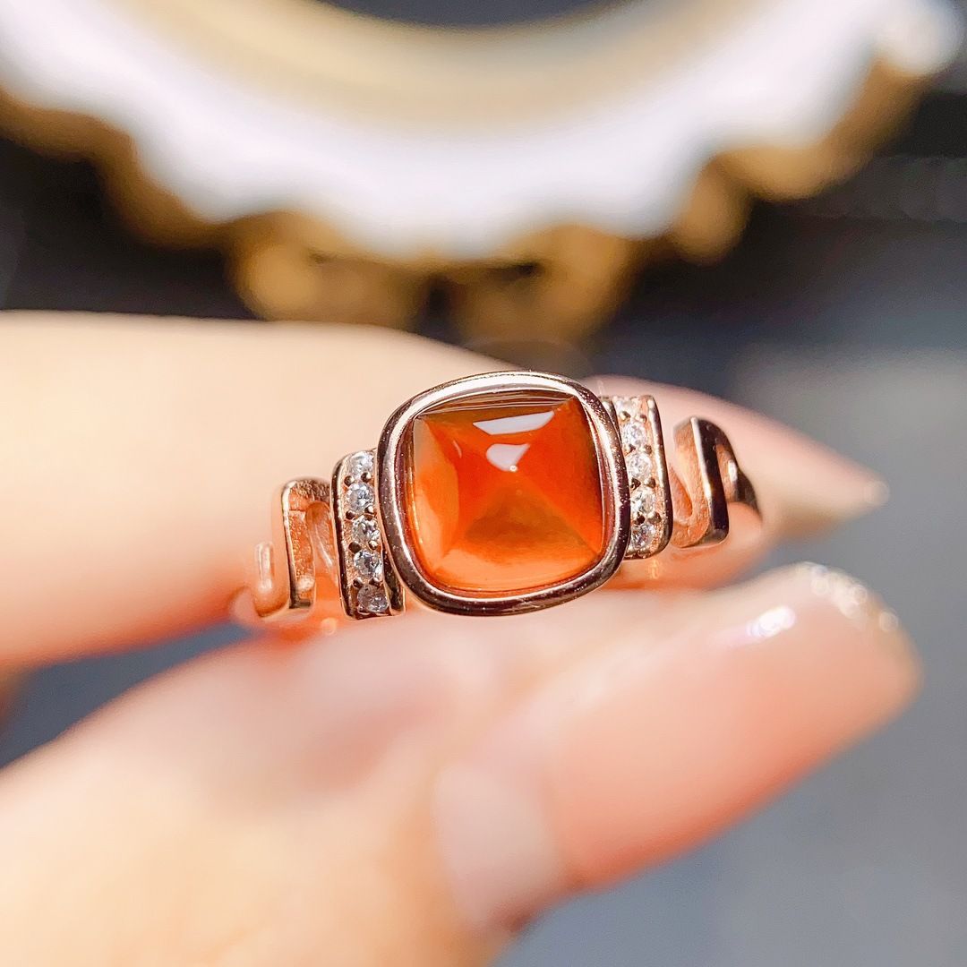 Factory wholesale explosions natural garnet ring S925 silver inlaid main stone 6*6 selling Europe and the United States a generation of hair