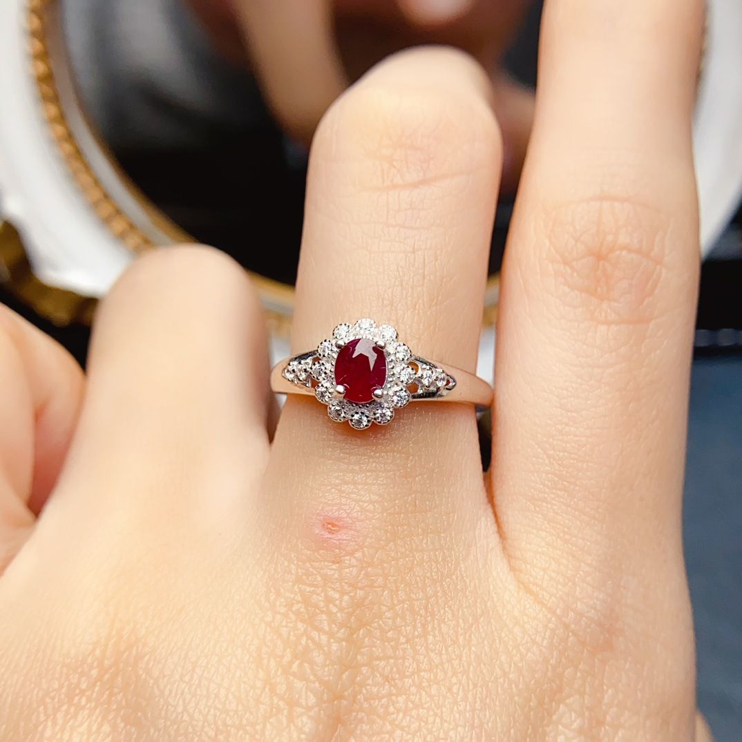 Factory Wholesale Popular Natural Ruby Ring S925 Silver Inlaid Main Stone 4*5 Hot Selling European and American Dropshipping