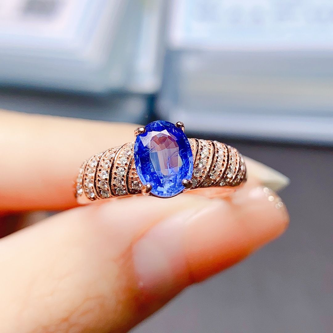 Factory wholesale explosions natural sapphire ring S925 silver inlaid with the main stone 6*8 selling Europe and the United States a generation of hair