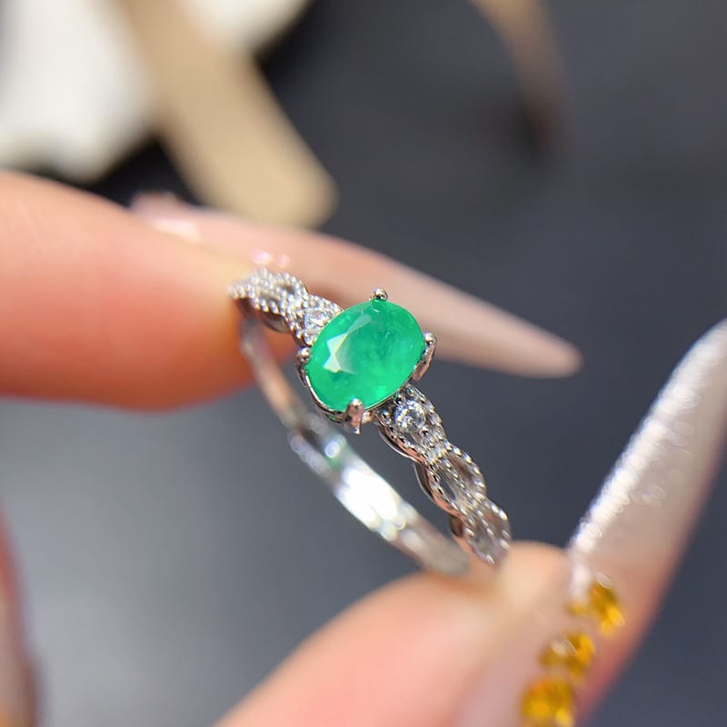Simple natural emerald oval 5*4mm ladies ring exquisite female ring 925 silver color green detection