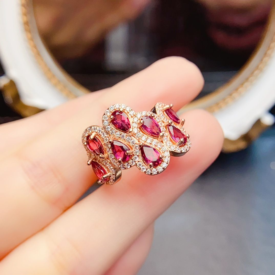 Factory Wholesale Popular Natural Garnet Ring S925 Silver Inlaid Main Stone 3*5 Hot Selling European and American Dropshipping