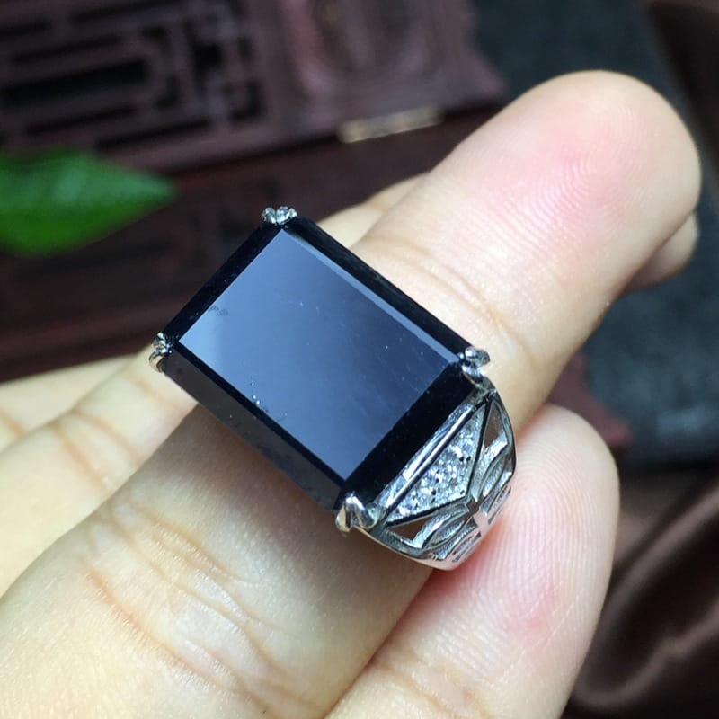 Natural Shandong Black Sapphire men's ring support identification 925 sterling silver open mouth large particle men's ring