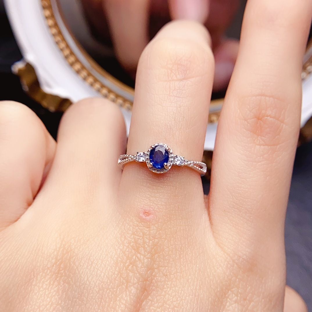 Factory Wholesale Popular Natural Sapphire Ring S925 Silver Inlaid Main Stone 4*5 Hot Selling European and American Dropshipping