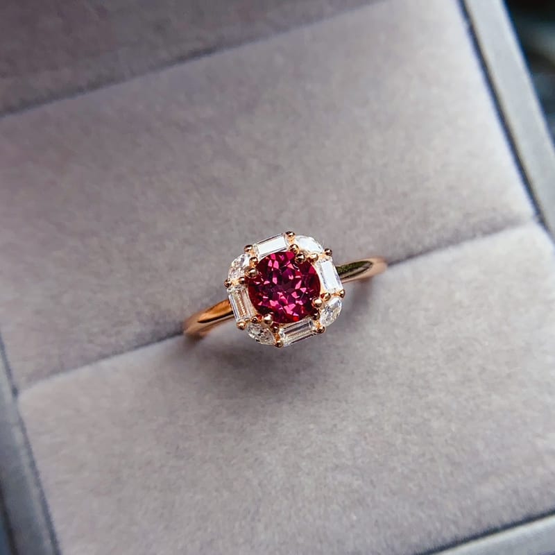 Natural magnesium aluminum garnet ring S925 silver inlaid main stone 6*6 