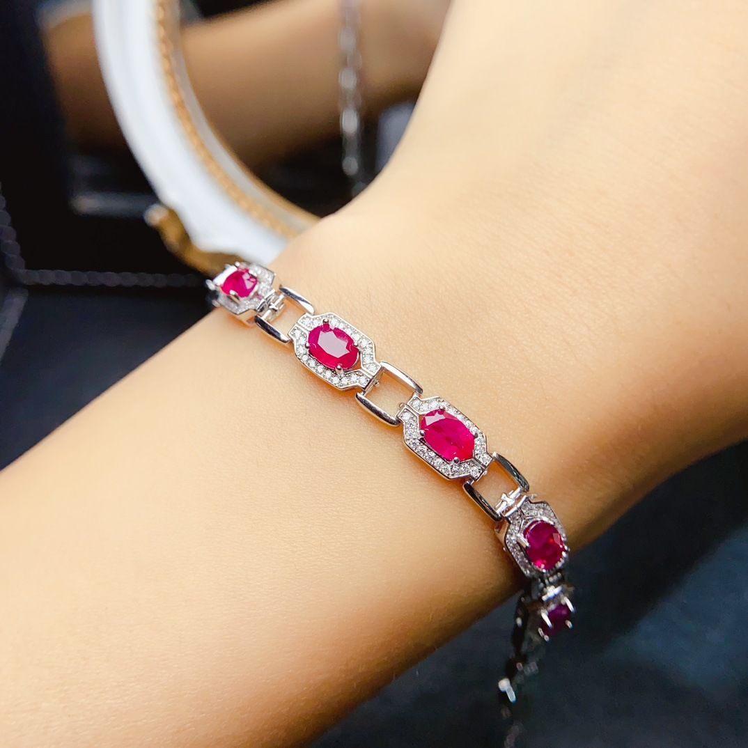 Live Supply Caibao Jewelry s925 Silver Inlaid Natural Old Burned Ruby Bracelet Fashionable Simple Accessories
