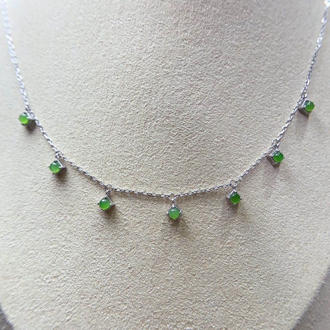 Factory wholesale explosions natural jasper necklace S925 silver inlaid main stone 4*4 selling Europe and the United States a generation