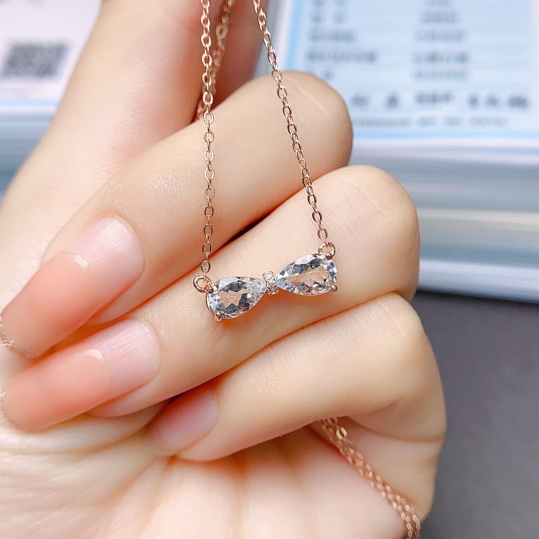 Factory wholesale explosions natural aquamarine necklace S925 silver inlaid main stone 5*8 hot Europe and the United States a generation of hair