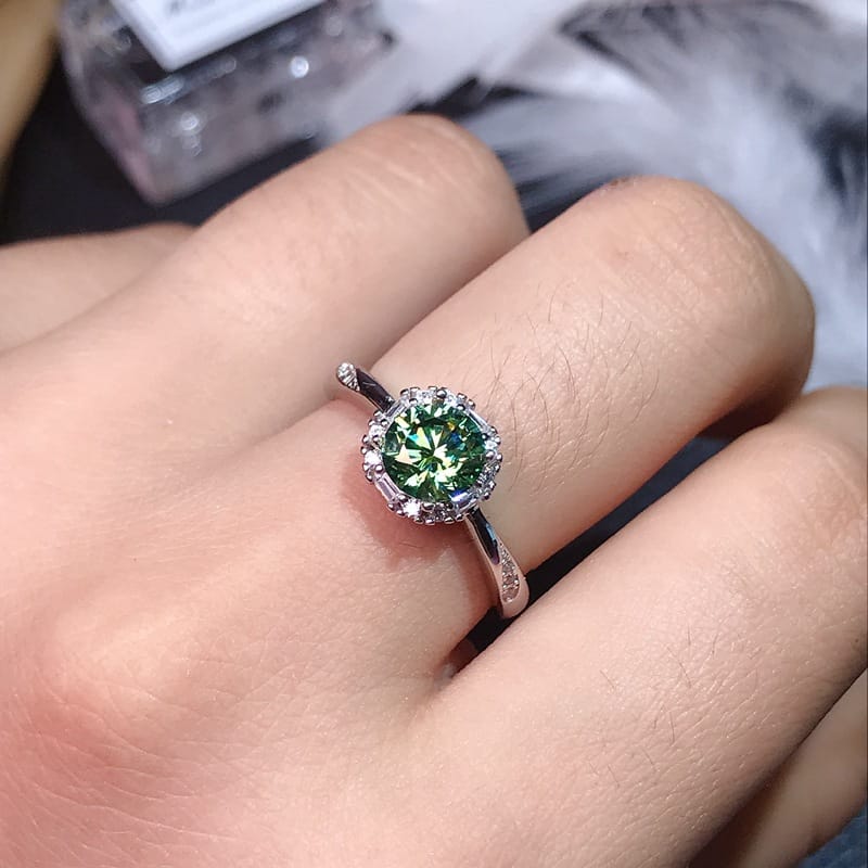 Green Mosang Diamond GRA Certificate Black Card Waist Code 925 Silver Plated Platinum New Women's Ring