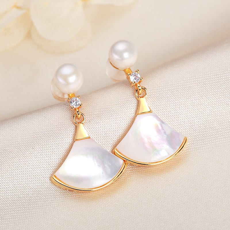 Small skirt style earrings