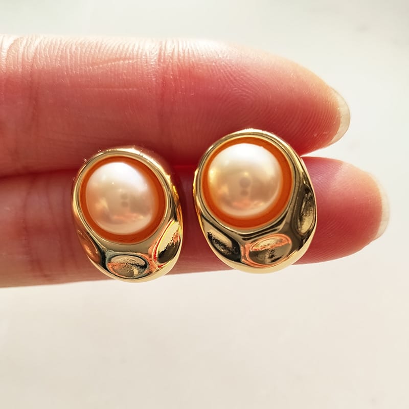 Small fragrant pearl earrings (pink beads)