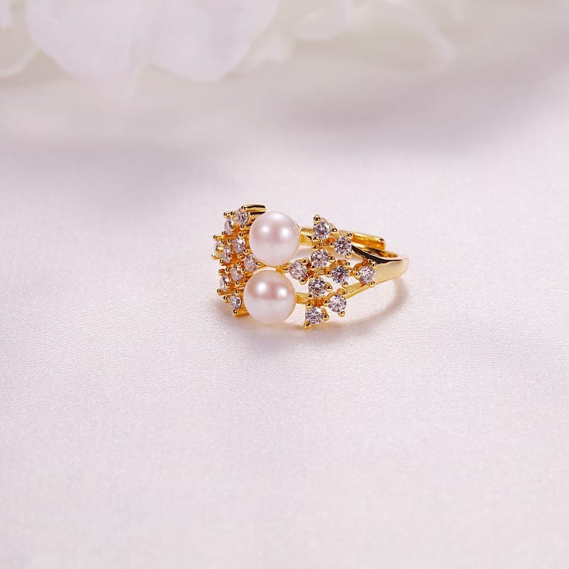 J 5.5-6mm white pearl ring
