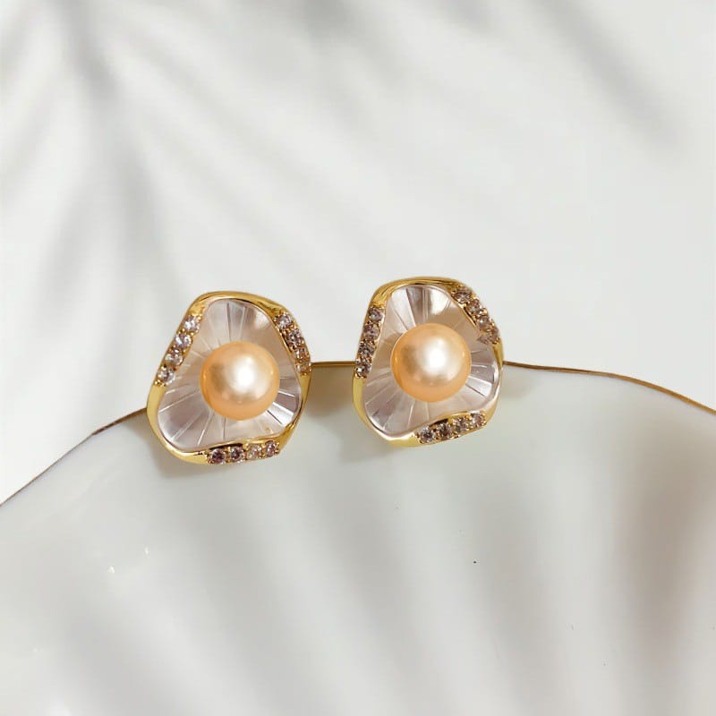 Triangular flower pearl earrings (orange pink)