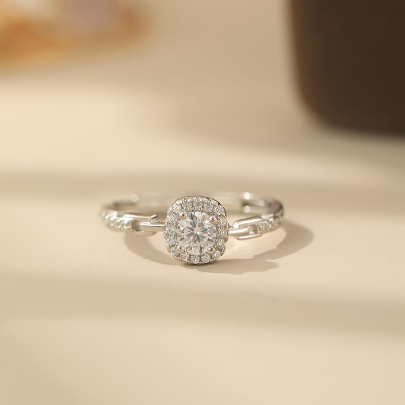 Square zircon women's ring---white gold