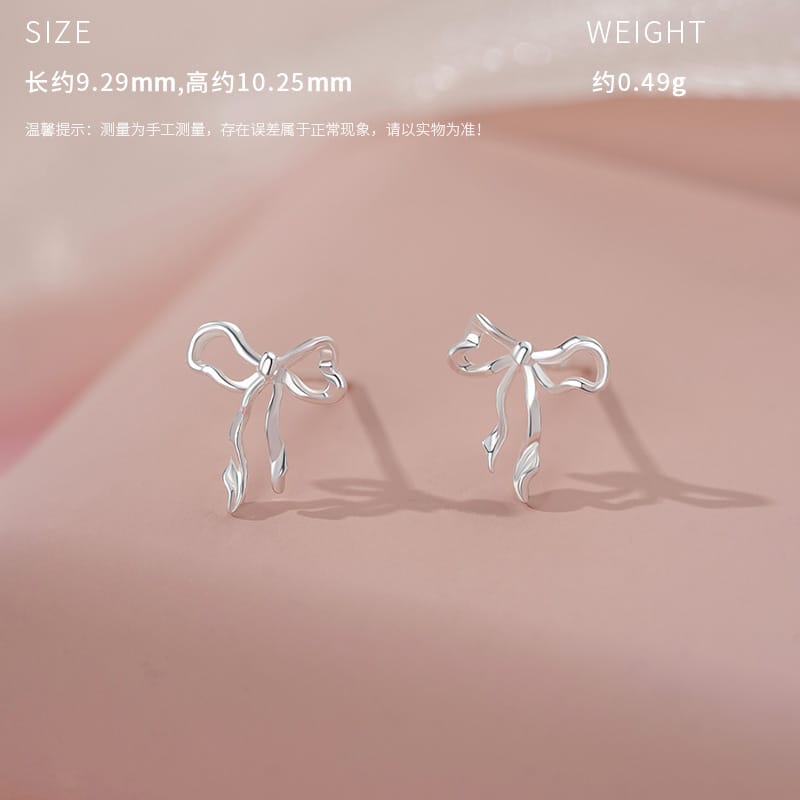 Curved ribbon bow stud earrings--silver