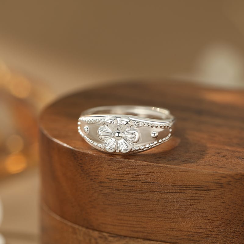 Plum blossom ring--silver