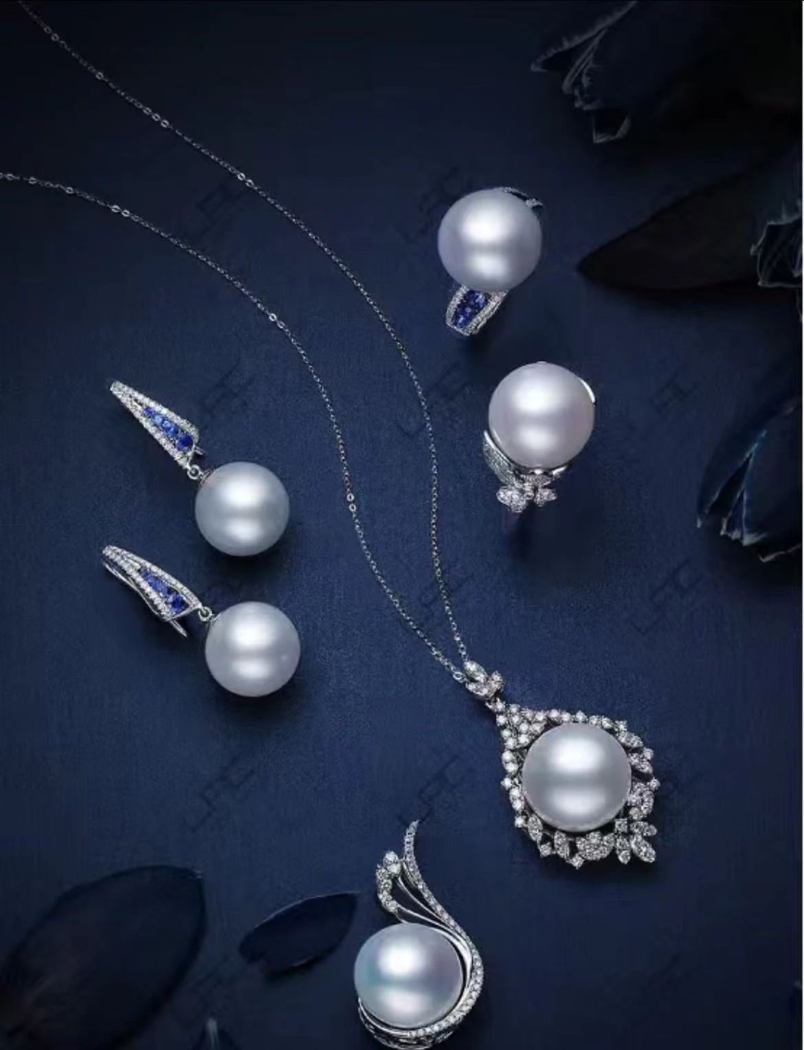 Luxury pearl Jewellery