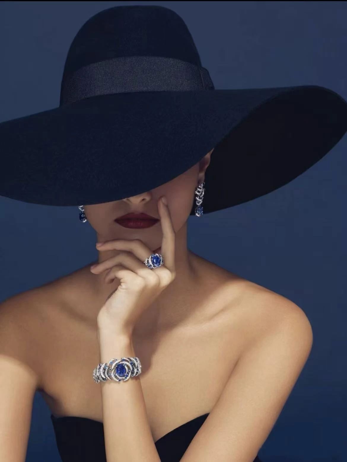 Unveiling the Mystique of Sapphires: Your Guide to Identifying Natural Gems