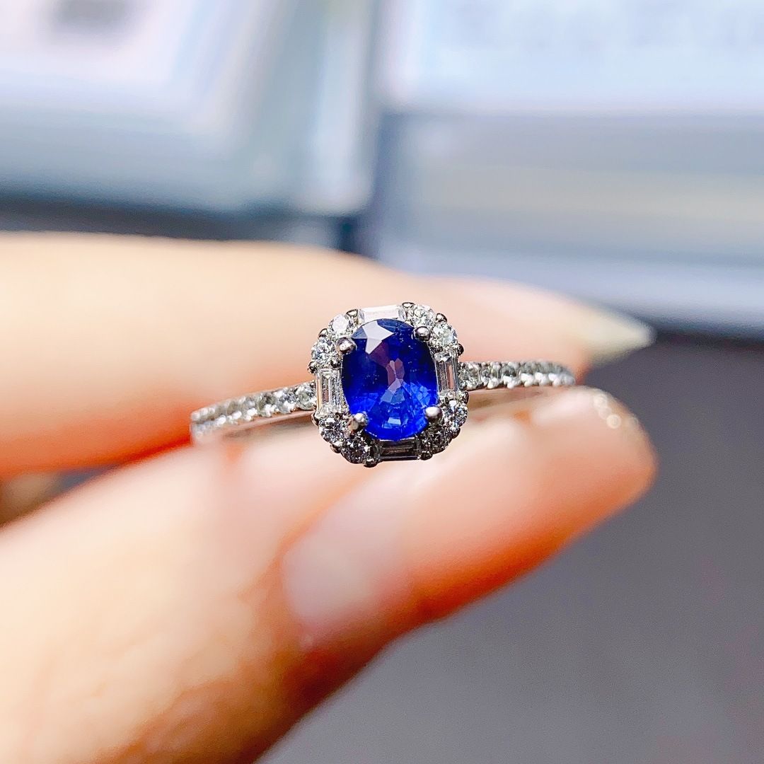 Sapphire: The Gem of Royalty and the Heavens