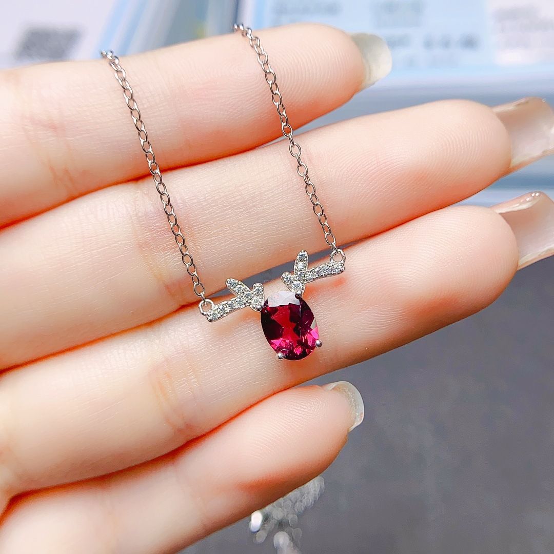 Factory Wholesale Popular Natural Garnet Necklace S925 Silver Inlaid Main Stone 6*8 Hot Selling European and American Dropshipping