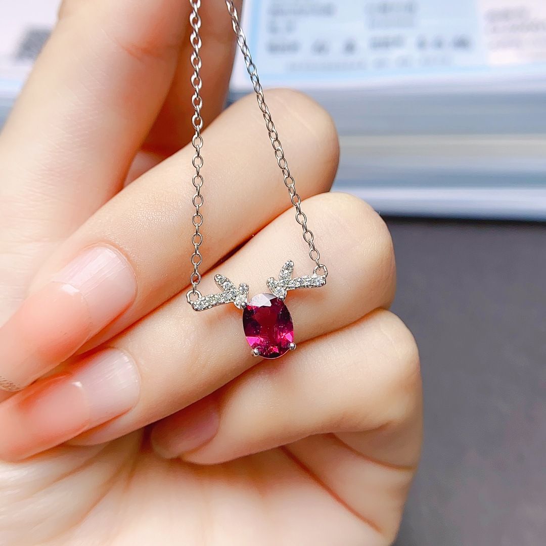 Factory Wholesale Popular Natural Garnet Necklace S925 Silver Inlaid Main Stone 6*8 Hot Selling European and American Dropshipping