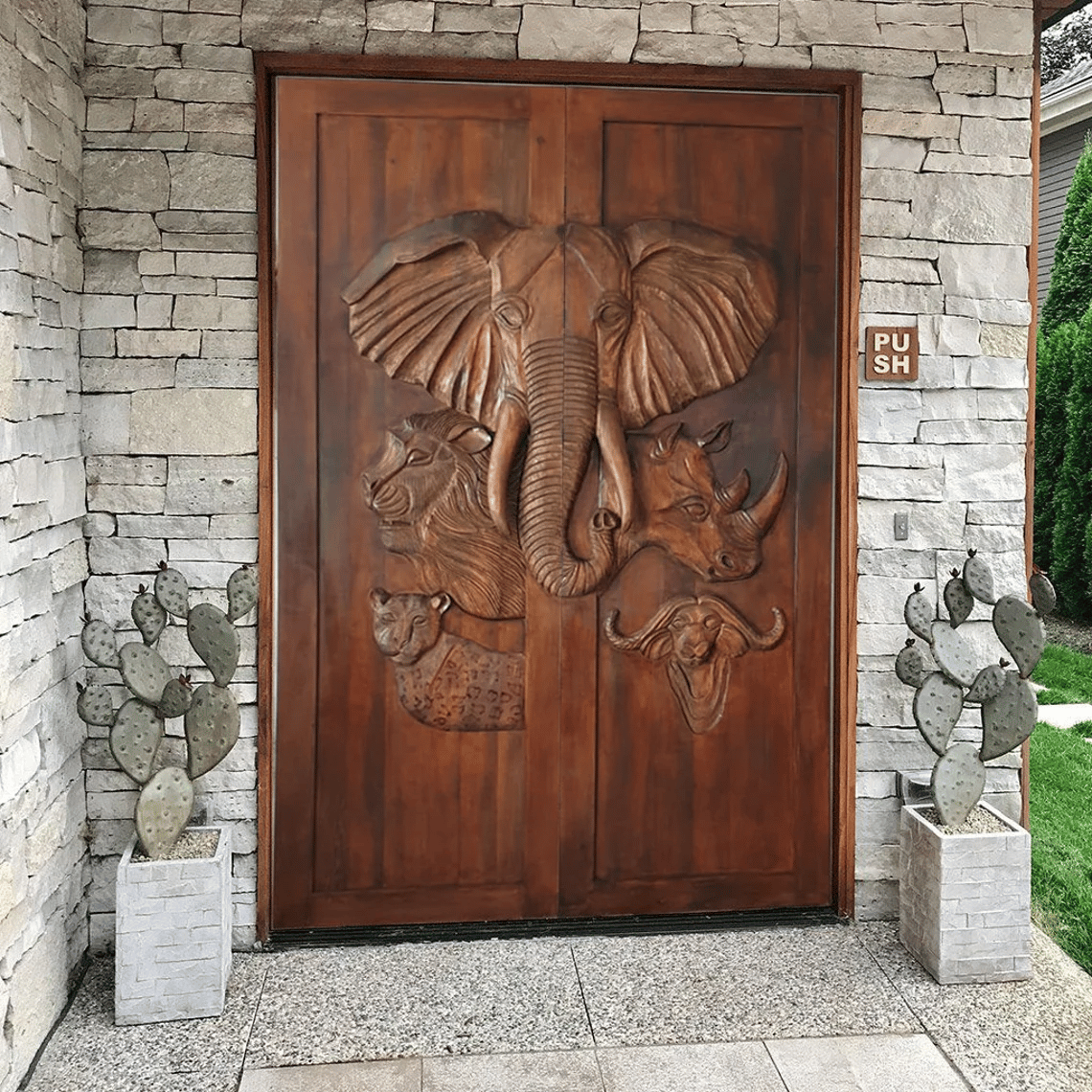 European High Quality Home Security Squirrel Carved Exterior Design Door Main Entrance Solid Stained Glass Wooden Door