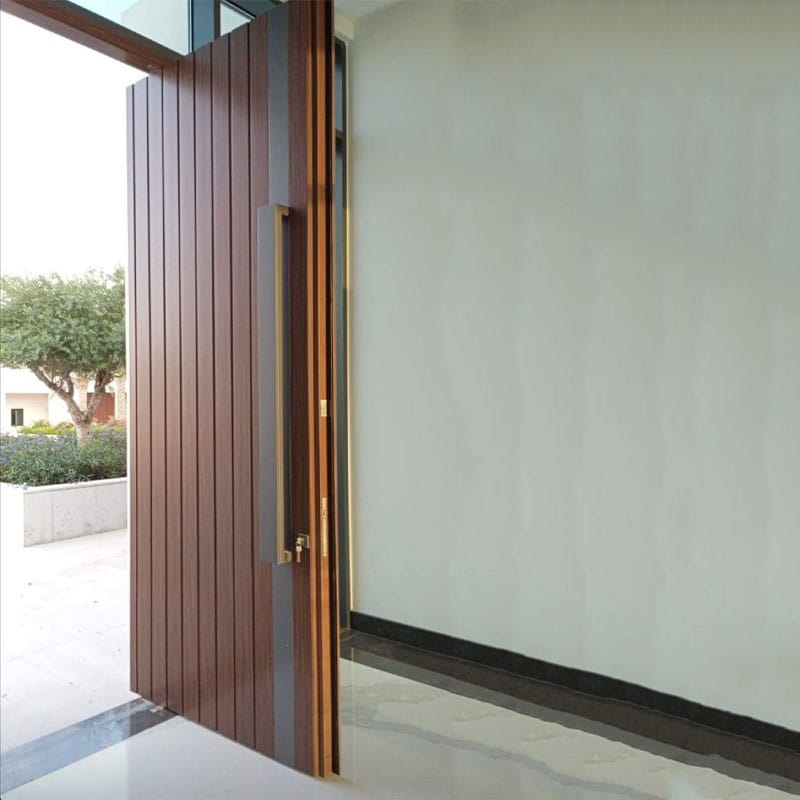 Factory Custom Designed Oversized Pivot Doors Modern Lateral Plank Design for the Front Pivot Wooden Doors of the House