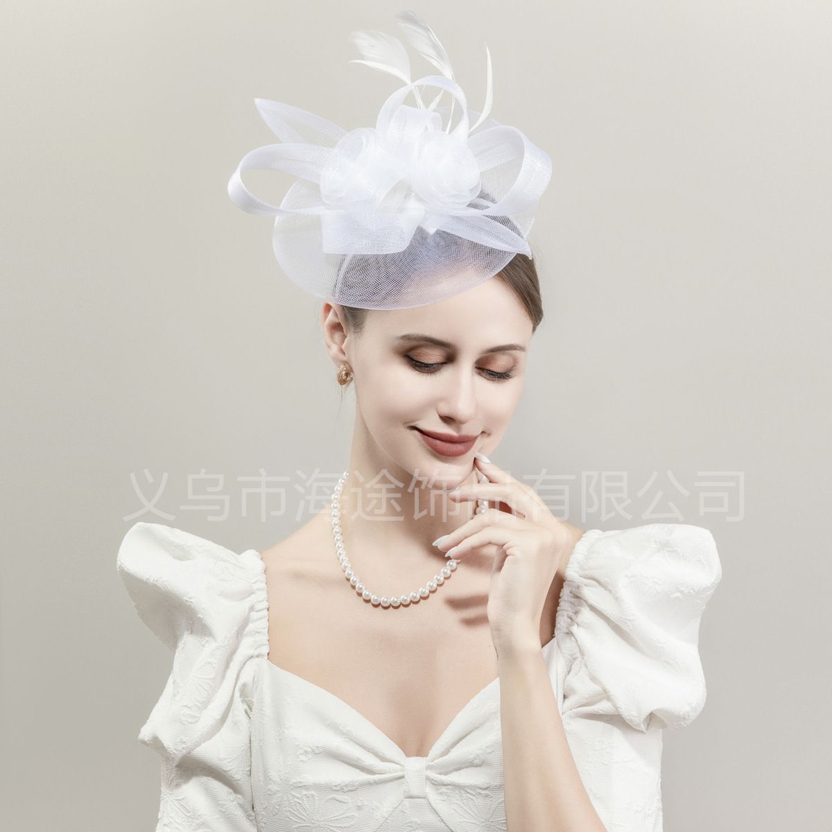 Retro court socialite style stage banquet mesh feather headdress ins feather all-match gauze hat bridal top hat