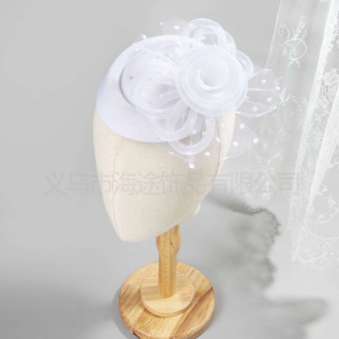 European and American popular white polka dot yarn trumpet flower bowler hat female dance dinner elegant hair accessories small bowler hat female