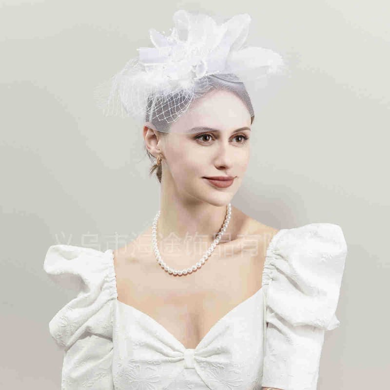 Cross-border Amazon vintage noble white mesh cover top hat with feather elegant bridal hair accessories in stock wholesale